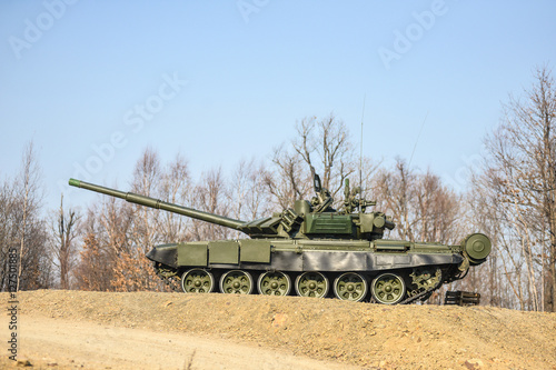 Russian tank T-72 photo