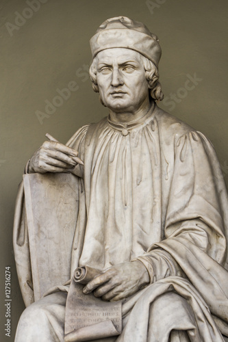 Arnolfo di Cambio statue in Florence, Italy
