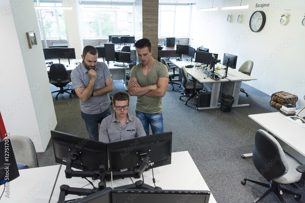 Fototapeta premium startup business people group working as team to find solution