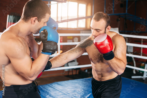 Boxer sents his opponent to the knockout. © Nomad_Soul