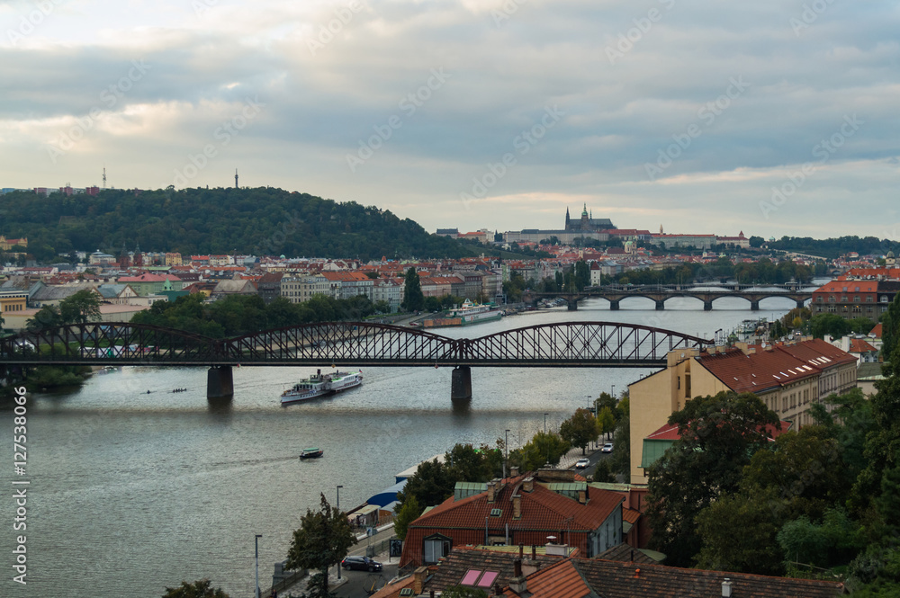 Fototapeta Panorama starej części Pragi z parku Letna.