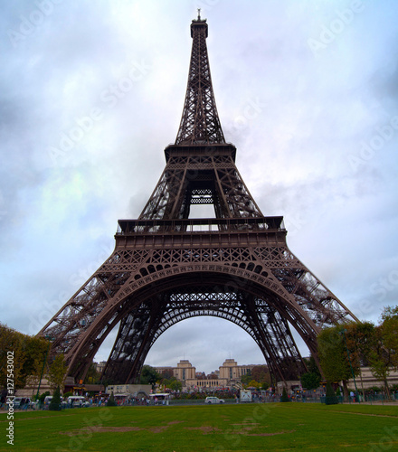 Eiffel tower © Senthil Subramanian