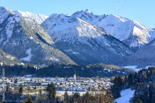 idyllischer Ausblick auf Oberstdorf im Allgäu