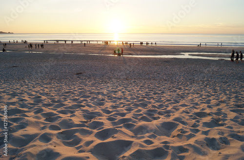 Strand in Kalifonien   USA mit Sonnenuntergang 