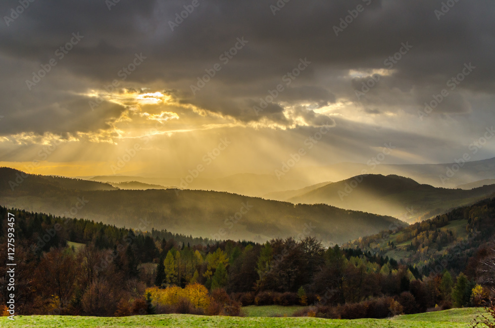 Zachód słońca z Bacówki nad Wierchomlą,Beskid Sądecki,małopolska.