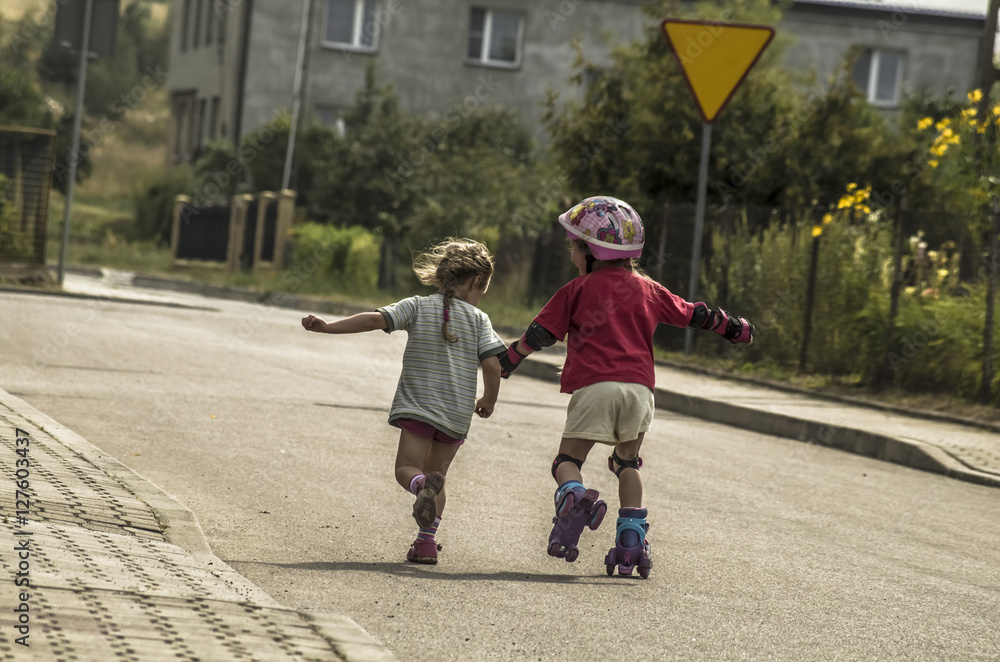 Obraz premium Children playing on the street.