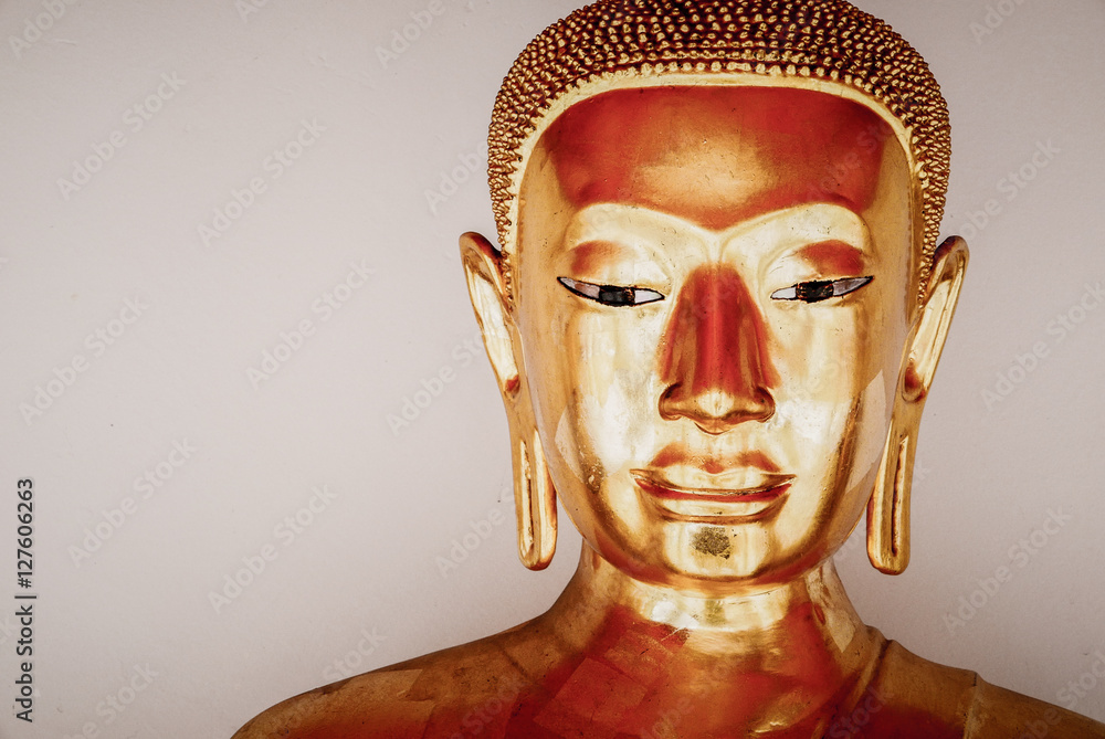 Buddha gold statue and thai art architecture in Wat Phra Chetupon Vimolmangklararm (Wat Pho) temple in Thailand. Buddha gold statue and thai art architecture in Wat Phra Chetupon Vimolmangklararm (Wat Pho) temple in Thailand.