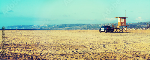 lifeguard tower and police truck in Newport Beach