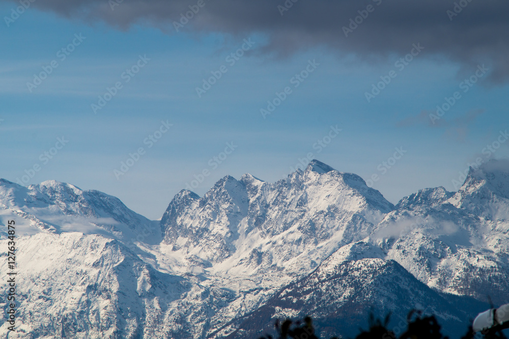 Obraz premium mountain landscape with snow and cloud motion