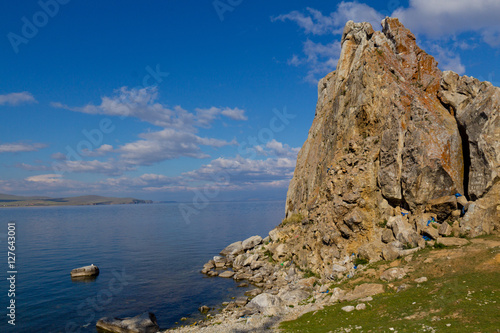 Скалистые берега озера Байкал