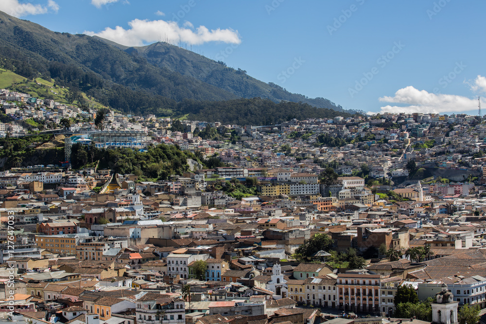 Luftaufnahme Quito Altstadt; Aerial view of Quito old town