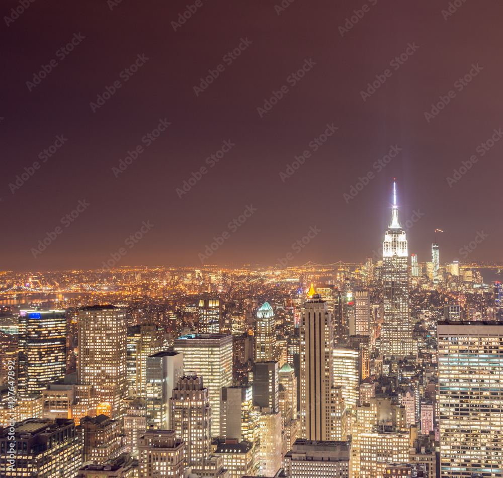 Obraz premium View of New York Manhattan during sunset hours