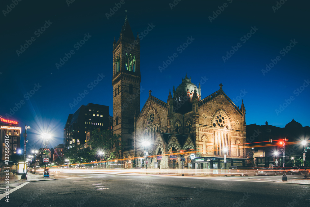 Fototapeta premium The Old South Church at night, in Back Bay, Boston, Massachusett