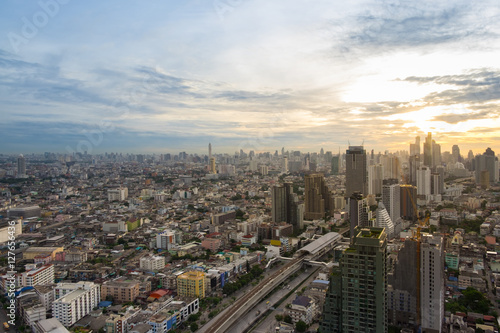 Bangkok sunrise, City scape view on metropolis of Thailand © 123Memory
