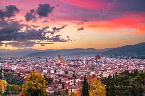 Fototapeta Naklejka Na Ścianę i Meble -  Florence or Firenze sunset aerial cityscape.Tuscany, Italy