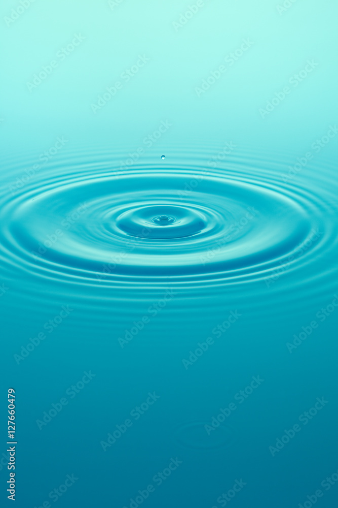 水面の波紋 水面の波紋