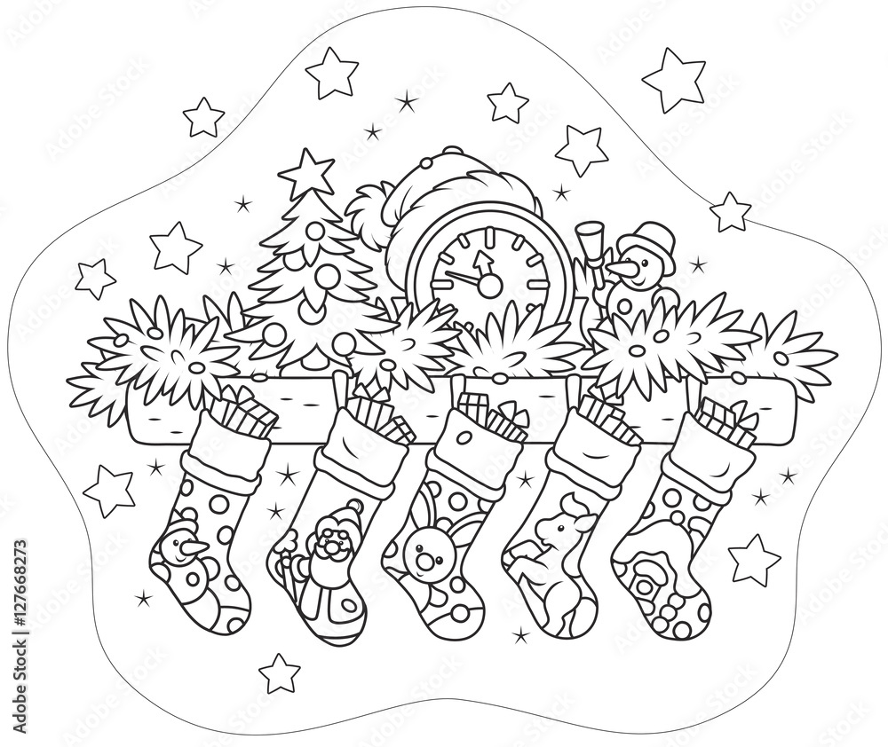 Obraz premium Christmas gift socks with holiday presents hanging over the fireplace, a clock with a Santa hat, a toy decorated tree, fir branches and a small snowman on the mantelshelf