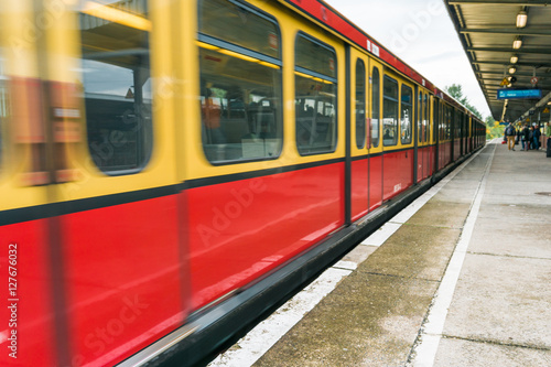 Berlin S-Bahn to record in dynamic.