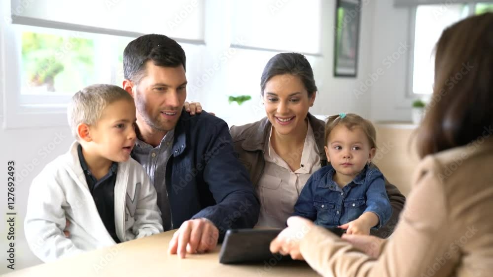 Family meeting financial adviser for house investment Family meeting financial adviser for house investment