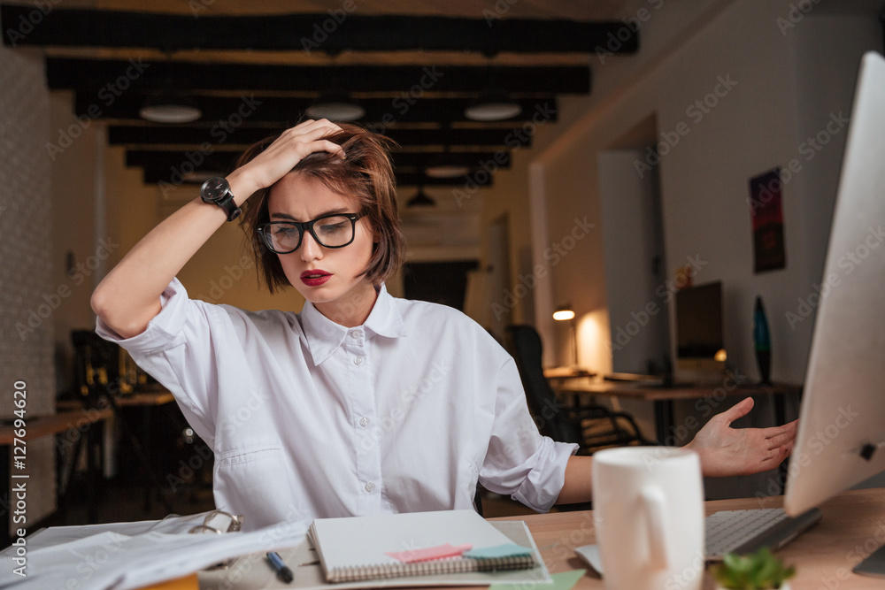 Pretty office woman Pretty office woman