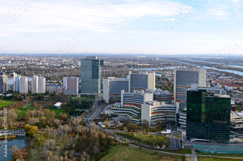 Wallpaper Mural Hochhäuser in Wien, Uno, Donau Torontodigital.ca