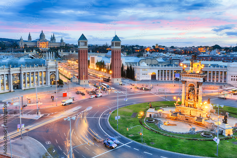 Obraz premium Widok zmierzchu Barcelony, Hiszpania. Plaza de Espana