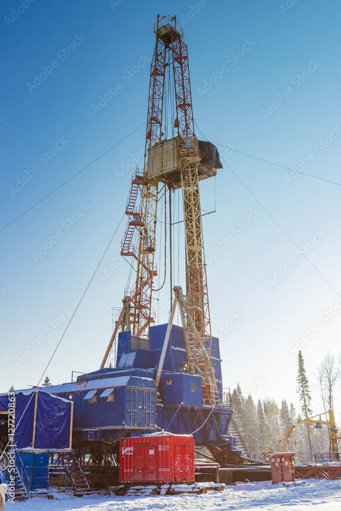 land drilling rig winter