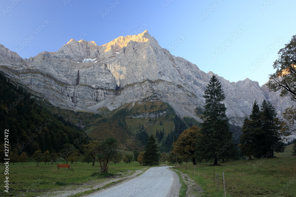 Bergspitze am Morgen