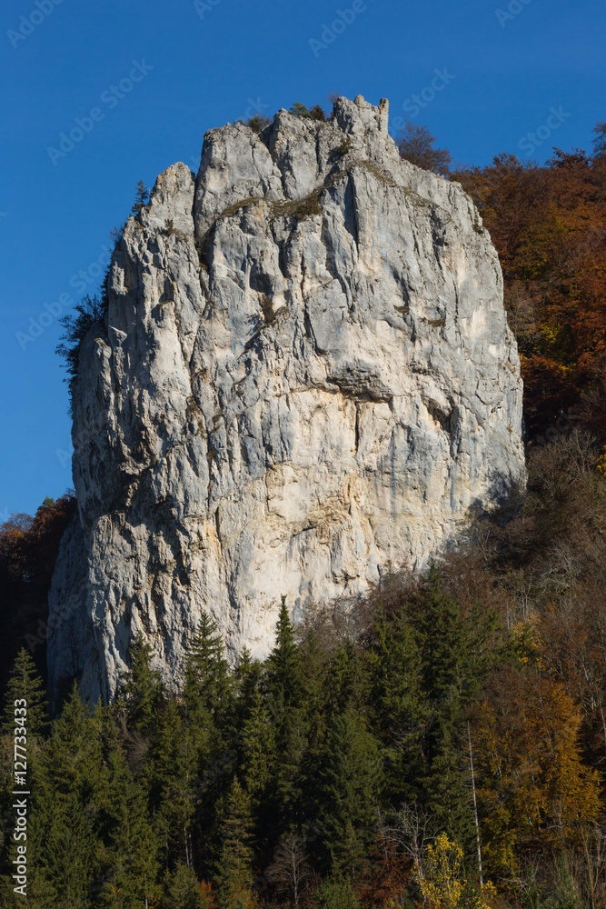 Zuckerhut-Felsen bei Langenbrunn im Oberen Donautal