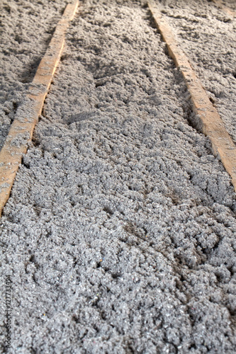 eco-friendly cellulose insulation made from recycled paper