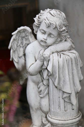Sad Angel, trauriger Engel