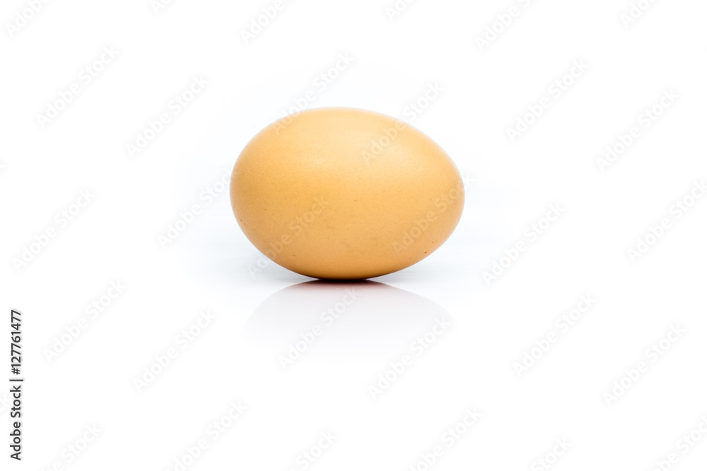 Place the chicken on a white background with reflective surface eggs smooth, clean background. Place the chicken on a white background with reflective surface eggs smooth, clean background.