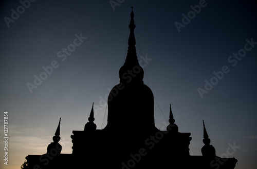 Silhouette temple © midobun2014