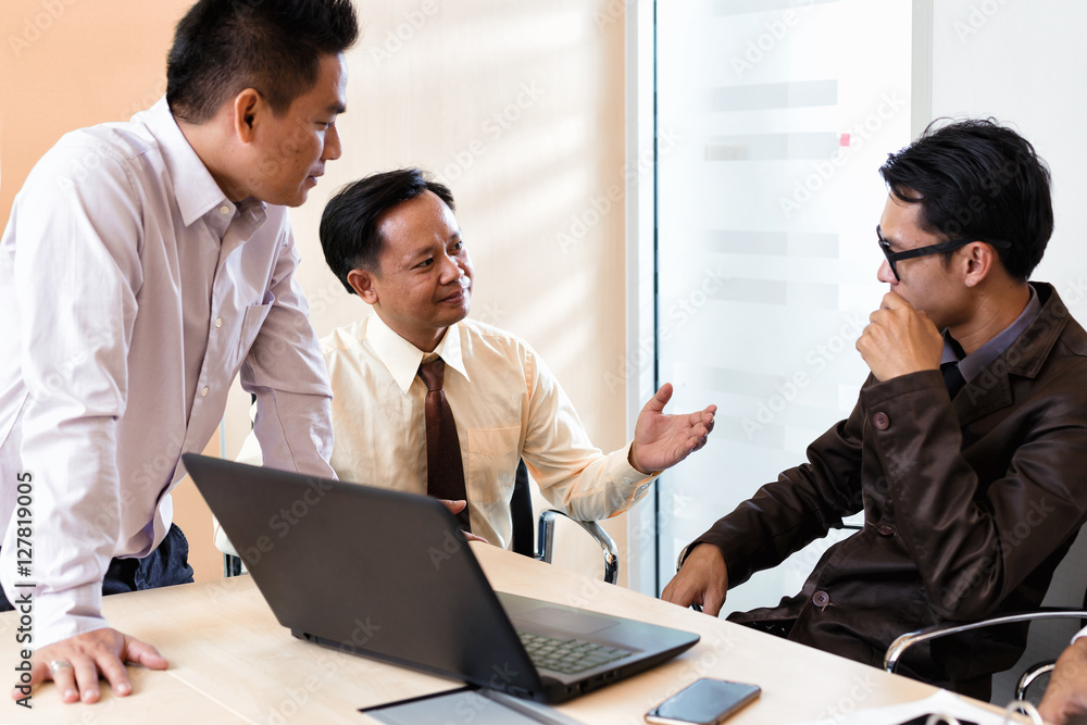 The businesses were meeting.Business team are analyzing data. The businesses were meeting.Business team are analyzing data.