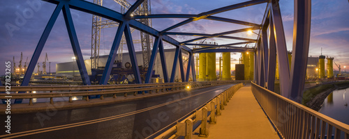 Wallpaper Mural Factory platform in offshore wind farm Torontodigital.ca