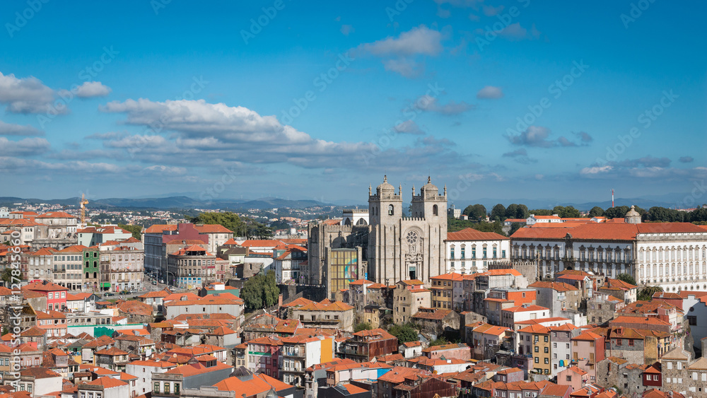 Porto Centre ville vieille vue d'ensemble panorama Cathédrale