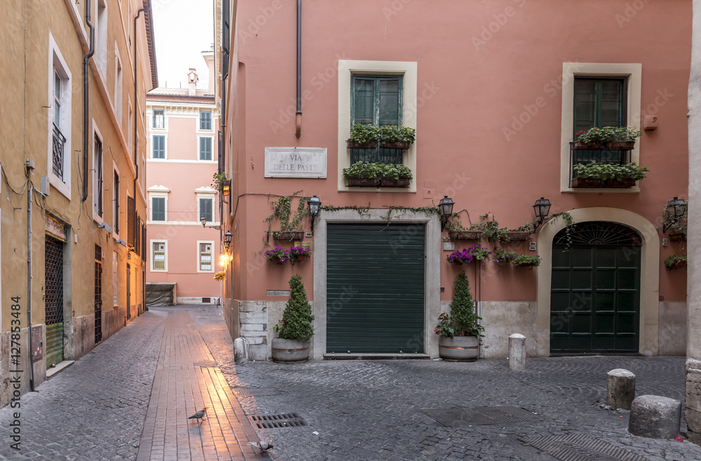 Fototapeta premium Deserted street in Rome, Italy
