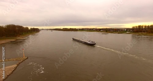 Transportschiff Rhein