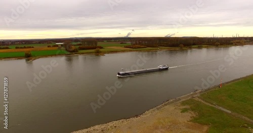 Transportschiff Rhein