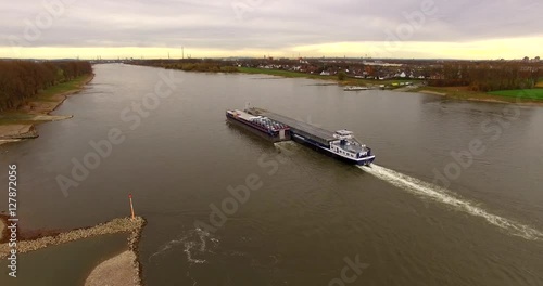 Transportschiff Rhein