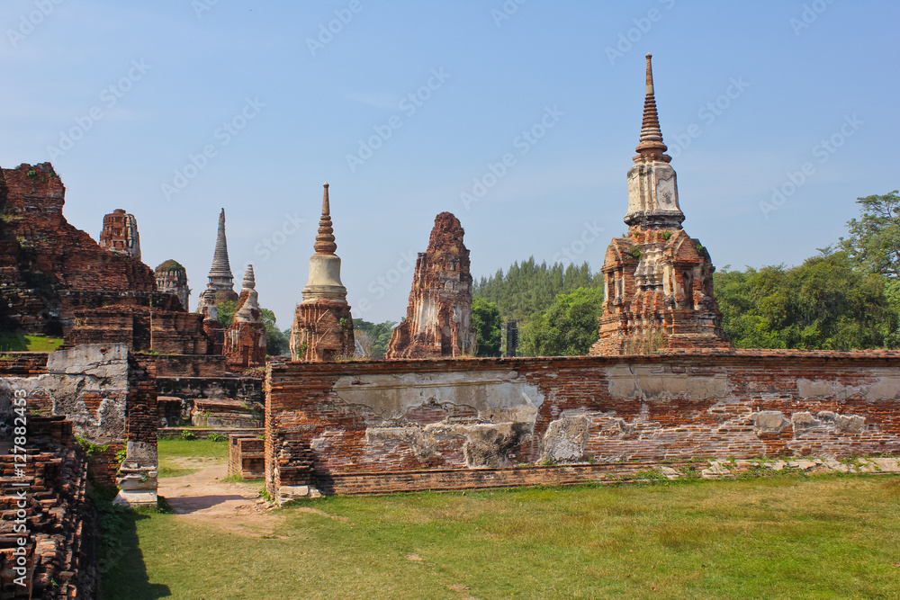 Fototapeta premium temple tower of the wreckage / Temple tower of the wreckage in the park in Thailand 