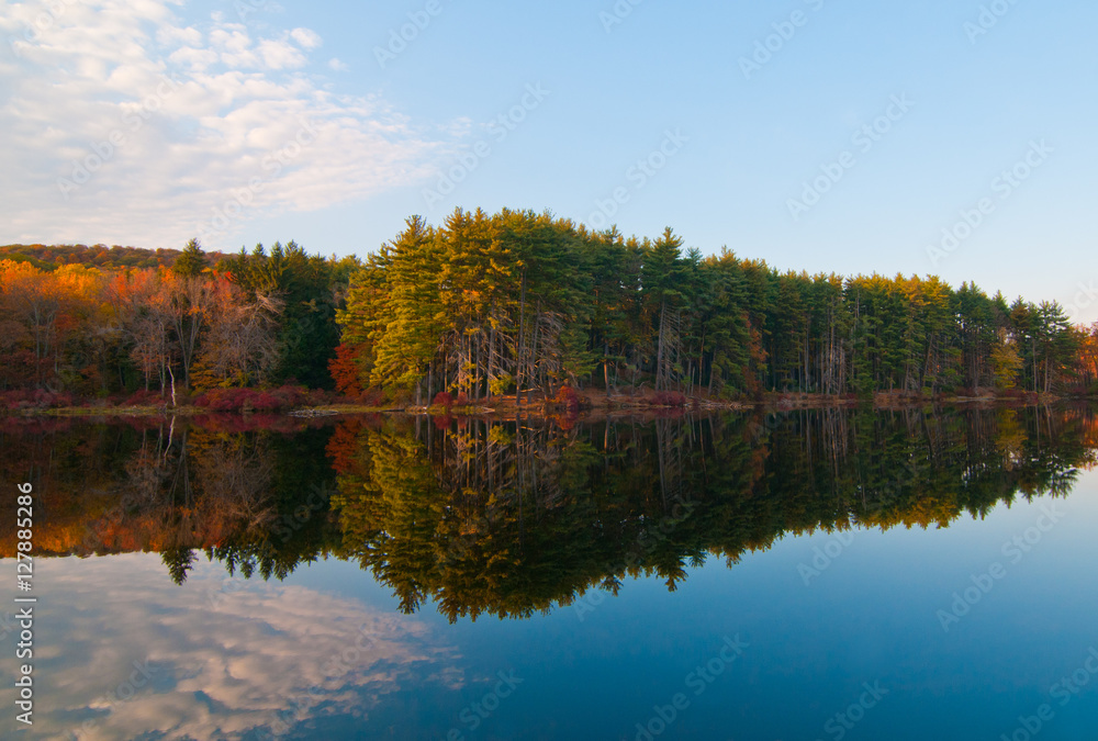 Obraz premium Autumn Reflection