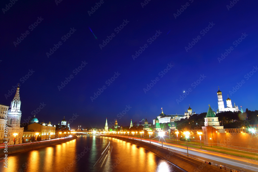 Fototapeta premium Kremlin in the night