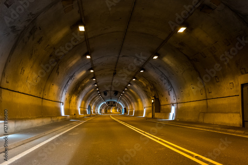 Road tunnel