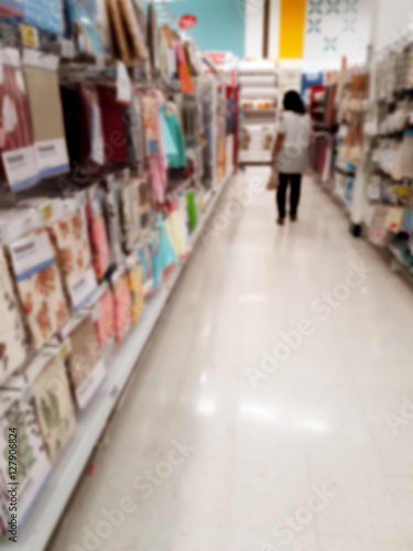 blur woman Shopping Department store © muangsatun