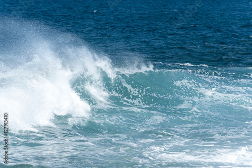 Sardinien  Wellen am Capo Testa