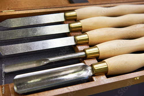 Set of chisels for carving
