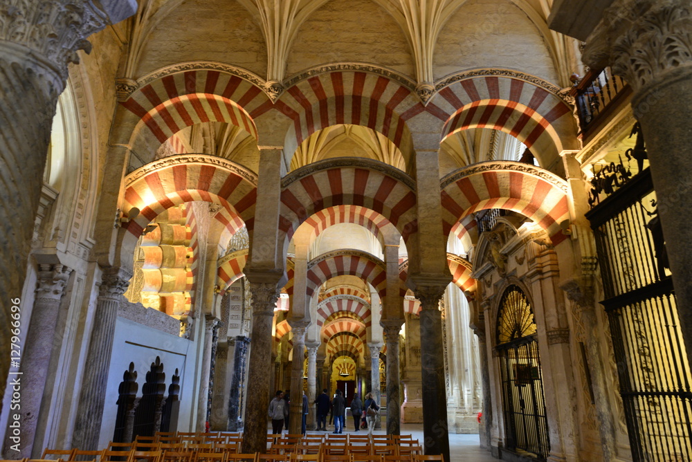 Innenansicht der Mezquita-Catedral de Córdoba