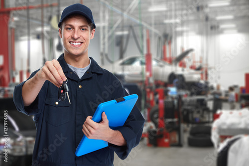 Car mechanic. photo