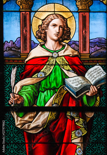 Canvas-taulu Saint John the Evangelist - Stained Glass